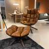 Afbeeldingen van B&B Italia Husk draaifauteuil met poef