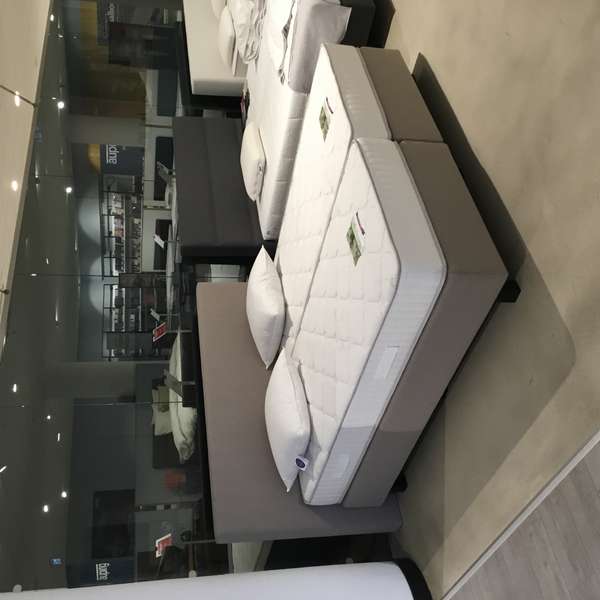 Afbeeldingen van Polypreen Lyon boxspring - 180x200 vlak