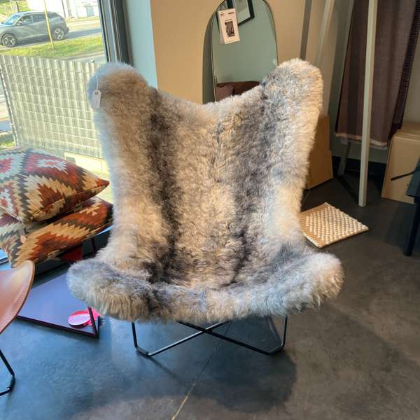 Afbeeldingen van Cuero Design Vlinderstoel fauteuil