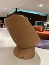 Afbeeldingen van Montis Fabian fauteuil met poef