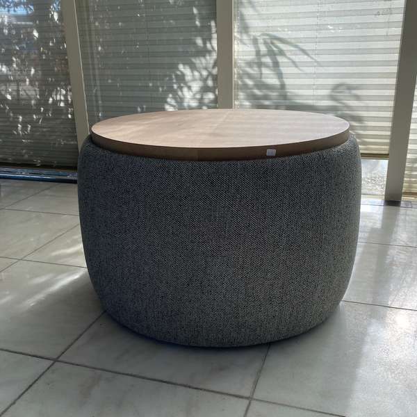 Jamé Zitmeubelen Fien poef - Showroom