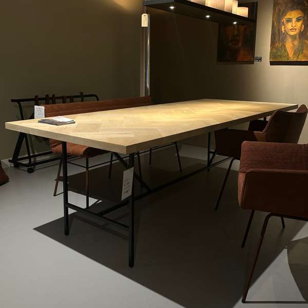 Pilat & Pilat Brugt eettafel - 240x100 - Showroom