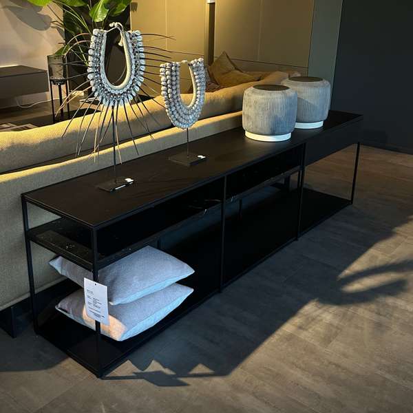 Van Beek Cubic sidetable - Showroom
