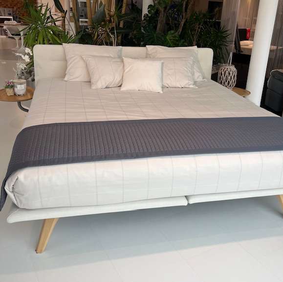 Private Label Design bed - 200x210 - Showroom