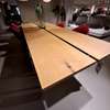 Ghyczy T3456 eettafel - 300x93 - Zijaanzicht rechts