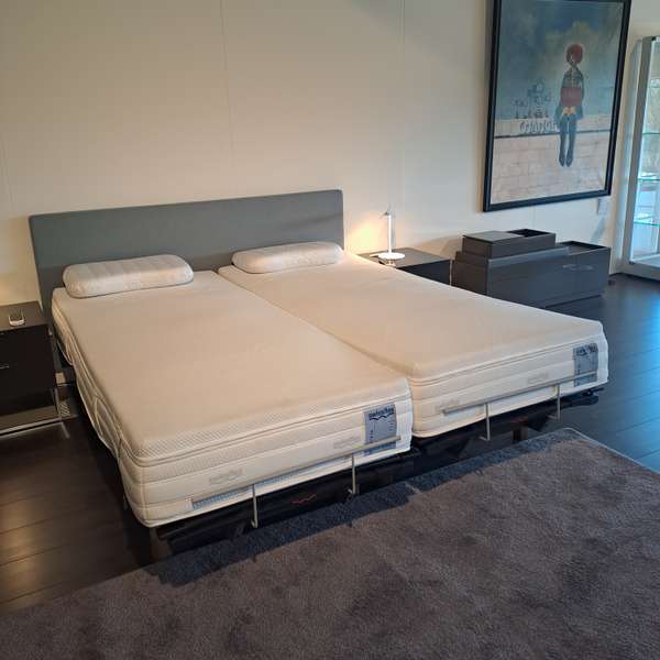 Swissflex Uni 22-95RF bed - 180x210 - Showroom