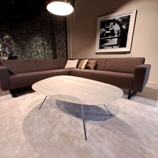 Leolux Liliom XL salontafel - Showroom