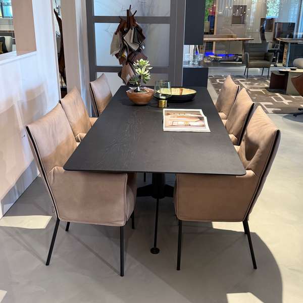 Seuren Bee Get IV eettafel - 240x90  - Showroom