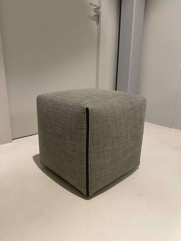 Molteni&C Domino Next poef - Materiaal