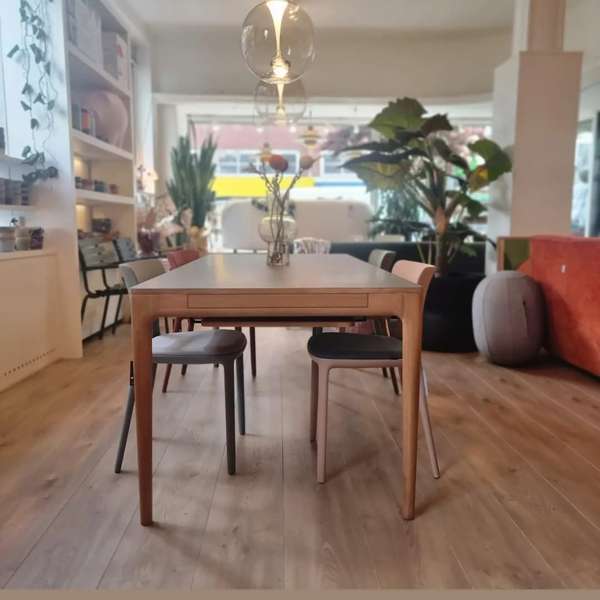 Umage Heart 'n Soul eettafel - 200x90 uitschuifbaar - Showroom