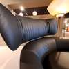 Montis George fauteuil met poef - Details