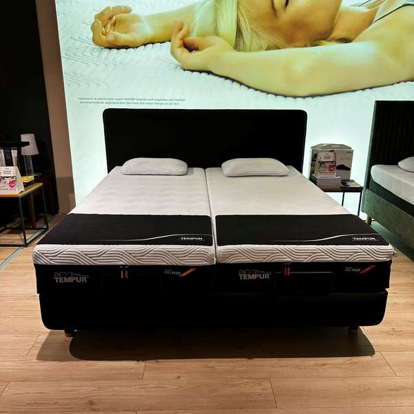 Tempur Arc bed - 180x210 verstelbaar - Showroom