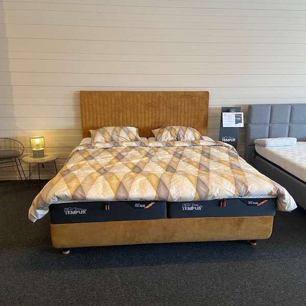 TEMPUR ARC Vertical bed - 180x210  - Showroom