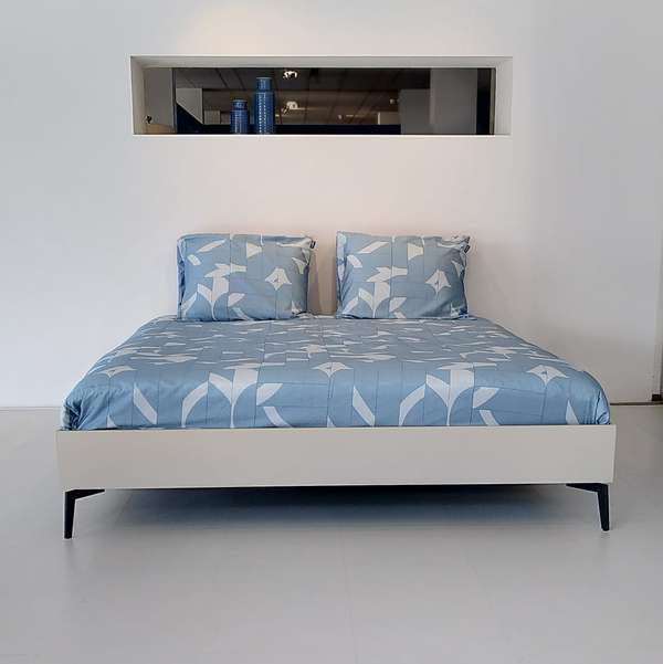 Möller Design bed - 180x210 - Showroom