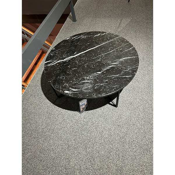 Van Beek Cubic bijzettafel - Materiaal