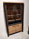 In.House Lucania vitrinekast - Materiaal