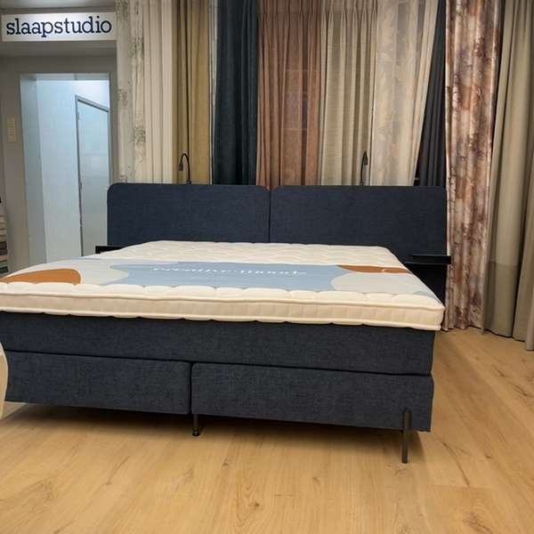 Van Landschoot Creative Moods boxspring - 180x210 - Showroom