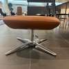 Leolux Caruzzo Plus fauteuil met Fine poef - Details