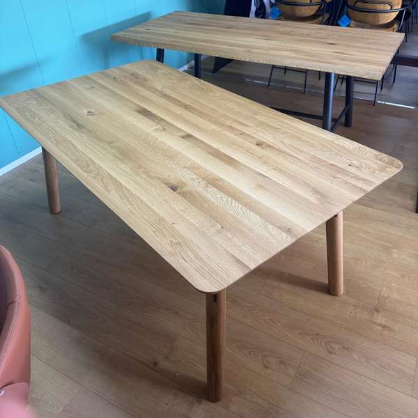 bert plantagie Trinity eettafel - 180x100 - Materiaal