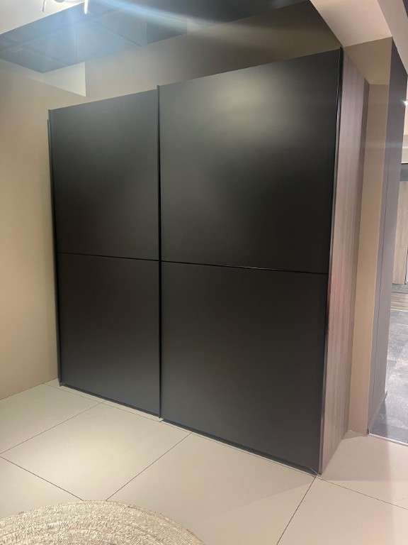 Nolte Germersheim Concept Me 310 kledingkast - Materiaal