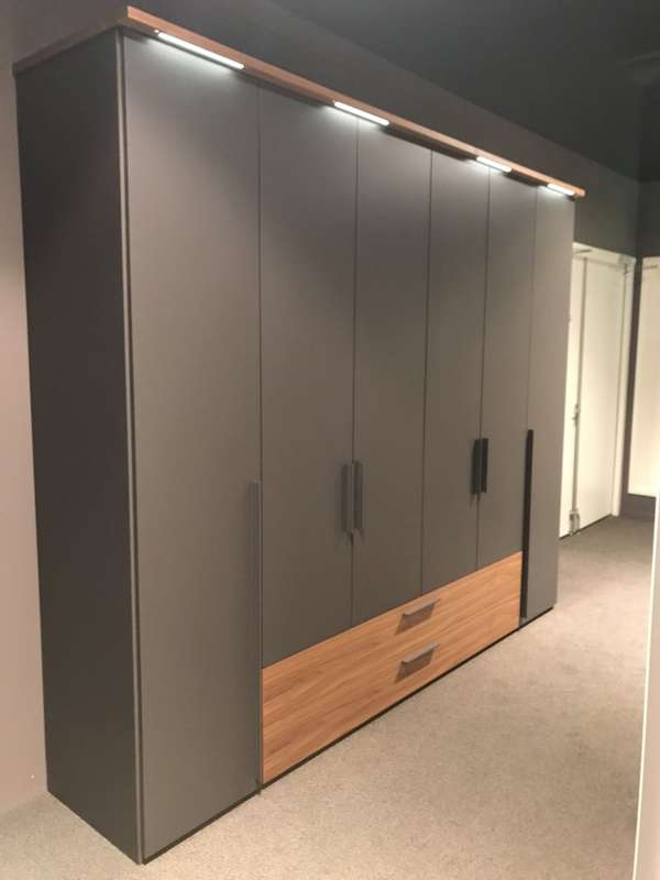 Loddenkemper MaXX 100 kledingkast - Materiaal
