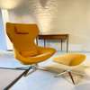 B&B Italia Metropolitan fauteuil met poef - Showroom