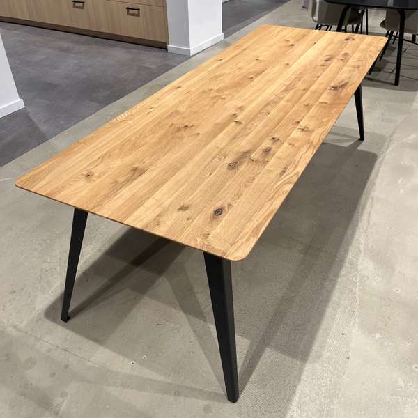 Seuren Bee Get ll eettafel - 240x90 - Showroom