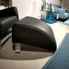 Rolf Benz 322 fauteuil met hocker - Details