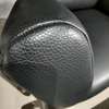 Rolf Benz 322 fauteuil met hocker - Materiaal