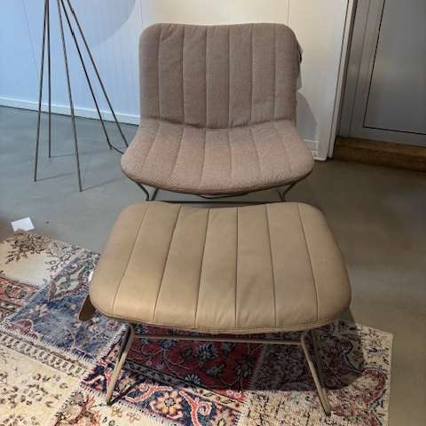 bert plantagie Draat D41 fauteuil met poef - Showroom