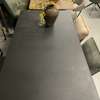RT Design Beton Palau  eettafel - 180x100 - Zijaanzicht links