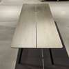 Pode Fynch eettafel - 220x100 - Zijaanzicht links