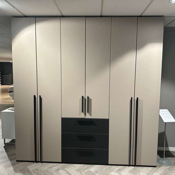 Nolte Horizont 100 kledingkast - Showroom