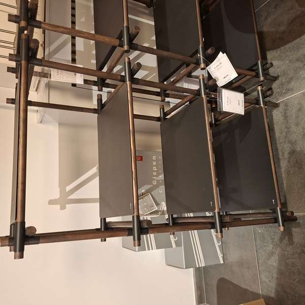 Menu A/S Stick wandkast - Showroom