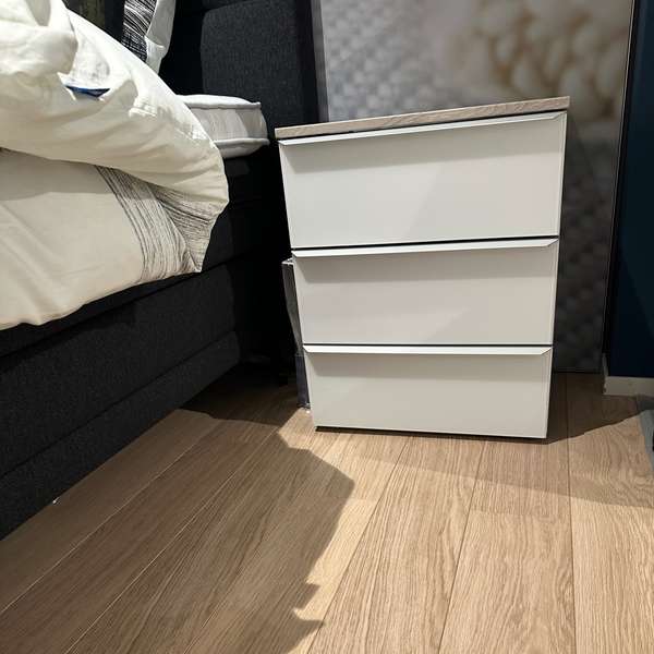 Nolte Consuelo nachtkastje - Showroom