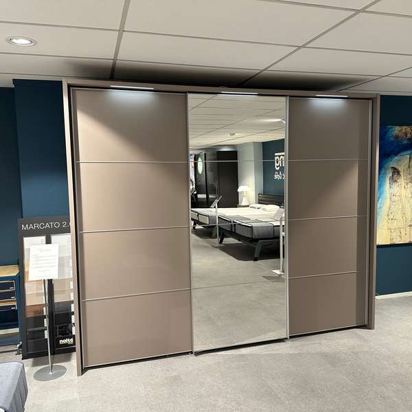 Nolte Mabelia kledingkast - Showroom
