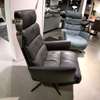 KFF E-Lounge Arva relaxfauteuil - Vooraanzicht