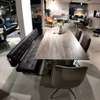 Rolf Benz Linear eettafel - 220x98 (set van 3 eetkamerstoelen en eetbank)  - Vooraanzicht