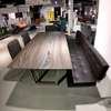Rolf Benz Linear eettafel - 220x98 (set van 3 eetkamerstoelen en eetbank)  - Zijaanzicht rechts