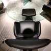 FSM Rex relaxfauteuil met poef - Zijaanzicht links
