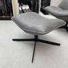Cartel Living Smile fauteuil met hocker - Vooraanzicht