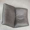 Cartel Living Smile fauteuil met hocker - Details