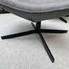 Cartel Living Smile fauteuil met hocker - Details