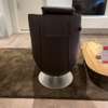 FSM FM-135/111 Stand-Up fauteuil met nekkussen - Achter aanzicht