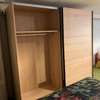 Van Houdt Meubelen bed - 180x200 met  kledingkast en nachtkastjes - Details
