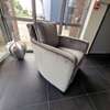 Duresta Hoyland fauteuil - Vooraanzicht