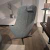 B&B Italia Harbor Laidback relaxfauteuil met poef - Achter aanzicht