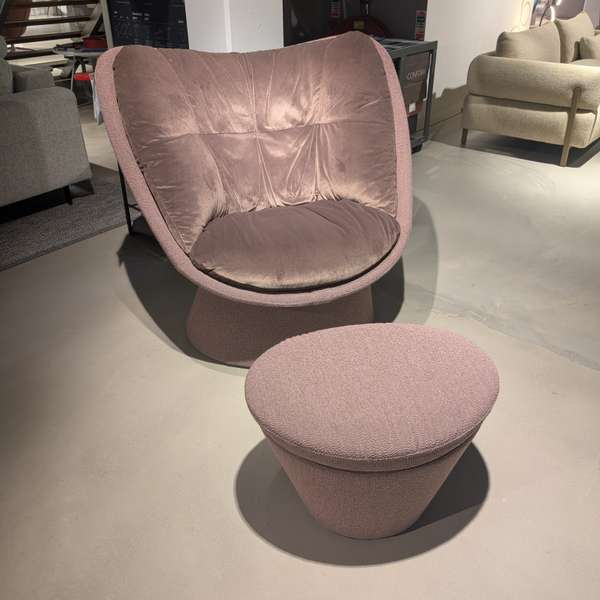 Montis Fabian fauteuil met poef - Showroom