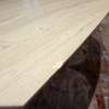 Leolux Liliom XL salontafel - Materiaal