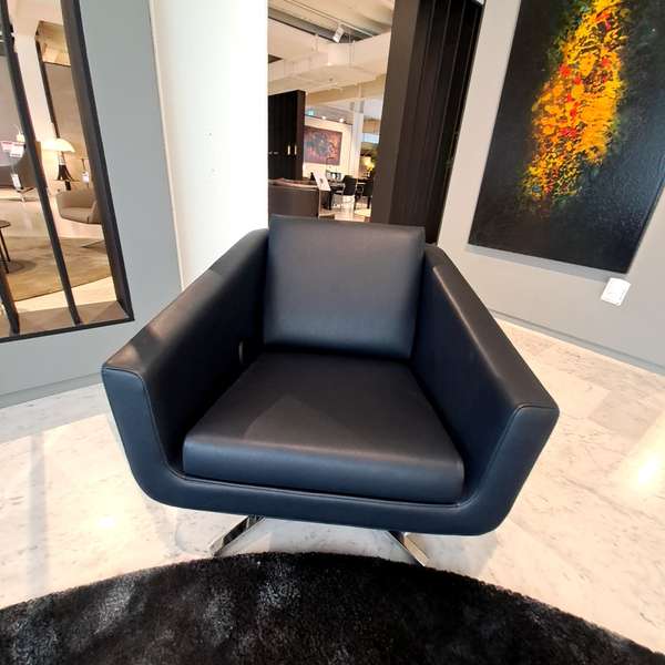 FSM Pavo relaxfauteuil met voetenbank - Showroom